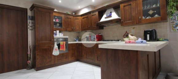 3 rooms Apartment in Brandizzo, Italy No. 18341 6