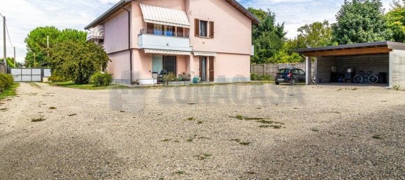 3 Schlafzimmer Wohnung in Samarate, Italy, Nr. 269608 5