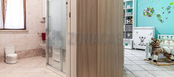 3 Schlafzimmer Wohnung in Samarate, Italy, Nr. 269608 35