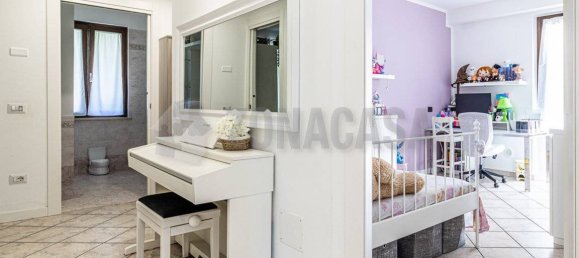 3 Schlafzimmer Wohnung in Samarate, Italy, Nr. 269608 33