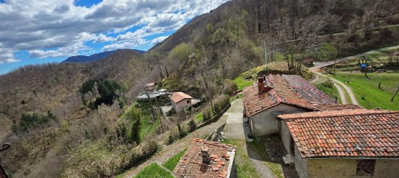 7 rooms House in Molazzana, Italy No. 75655 24