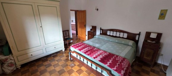 7 rooms House in Molazzana, Italy No. 75655 28