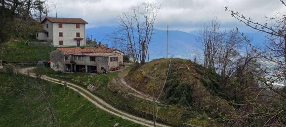 7 rooms House in Molazzana, Italy No. 75655 4