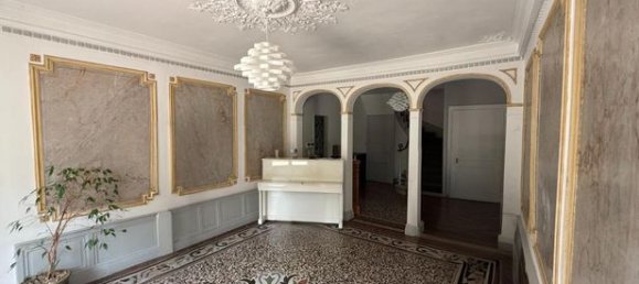 8 bedrooms House in Seine-Maritime, France No. 352984 4