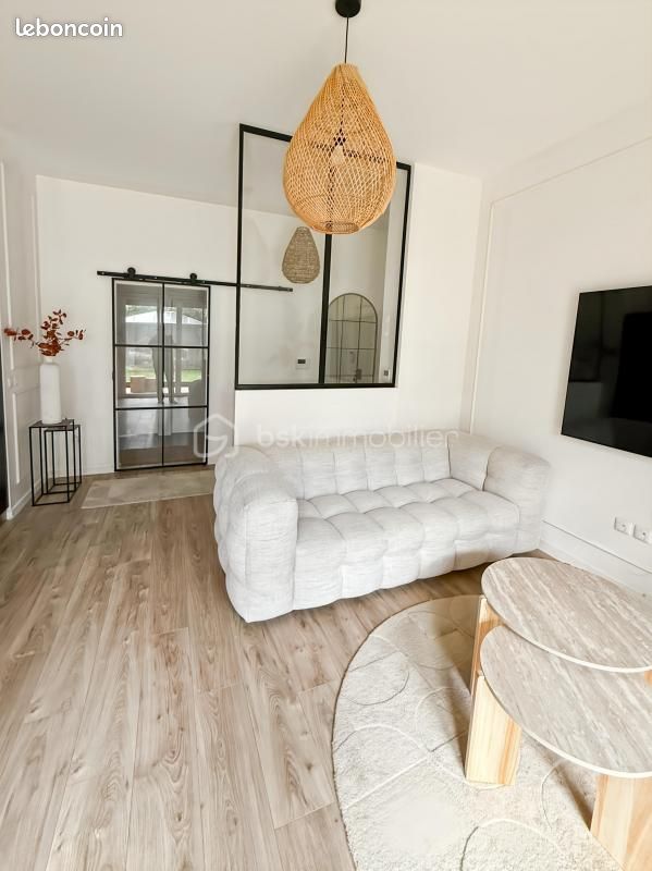 Apartamento de 2 dormitorios en Montevrain, France No. 324398