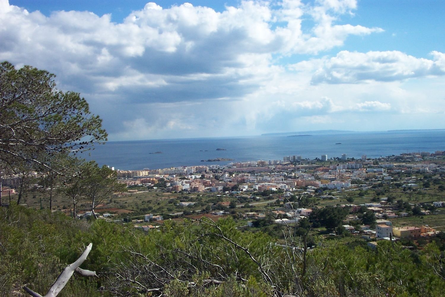  Land in Ibiza, Spain No. 230800