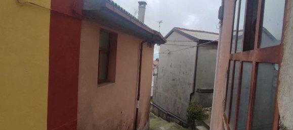 4 bedrooms House in Chiaravalle Centrale, Italy No. 373539 18