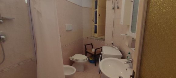 4 bedrooms House in Chiaravalle Centrale, Italy No. 373539 12