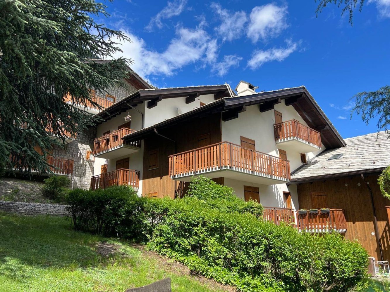 Apartamento de 3 dormitorios en Morgex, Italy No. 331994