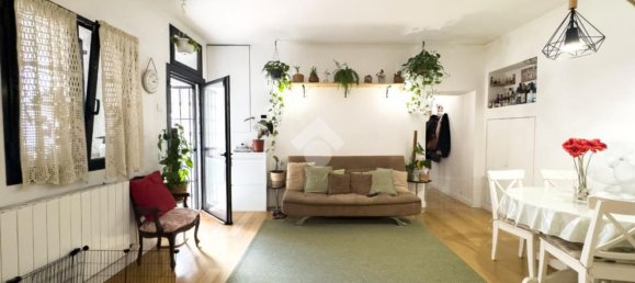 3-salle Appartement à Lissone, Italy No. 260977 2