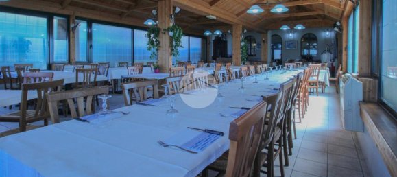 Propiedad comercial de 3 habitaciónes en Truccazzano, Italy No. 303468 8