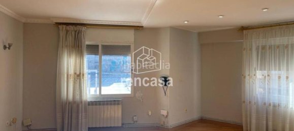 4 bedrooms Apartment in Lleida, Spain No. 139084 4