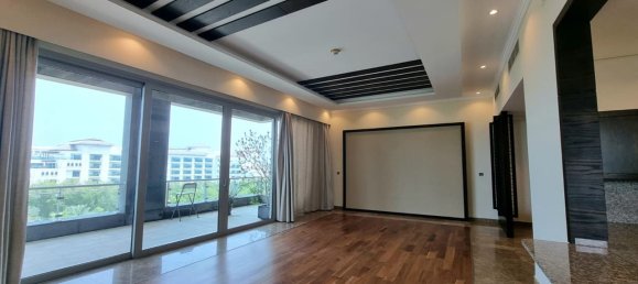 Квартира с 2 спальнями в Пальма Джумейра, ОАЭ № 110618 3