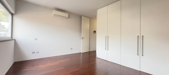 Casa de 3 dormitorios en Funchal, Portugal No. 84110 14