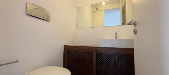 Casa de 3 dormitorios en Funchal, Portugal No. 84110 16