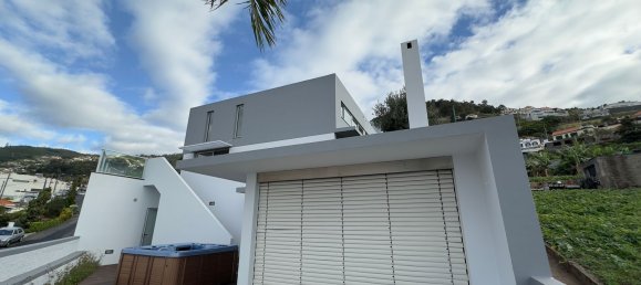 Casa de 3 dormitorios en Funchal, Portugal No. 84110 33