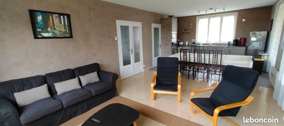 Casa de 4 dormitorios en Reuilly, France No. 63680 3