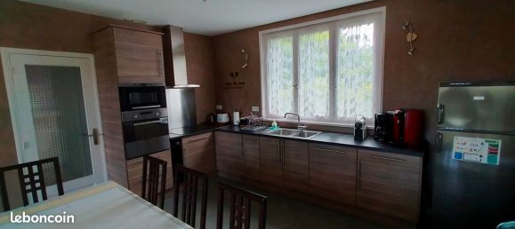 Casa de 4 dormitorios en Reuilly, France No. 63680 2