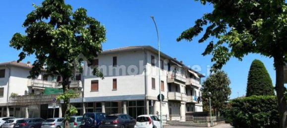 3 bedrooms Apartment in Cerro al Lambro, Italy No. 338783 5