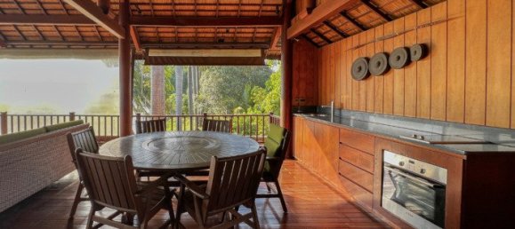 Casa de 4 dormitorios en Thu Duc, Vietnam No. 18552 8