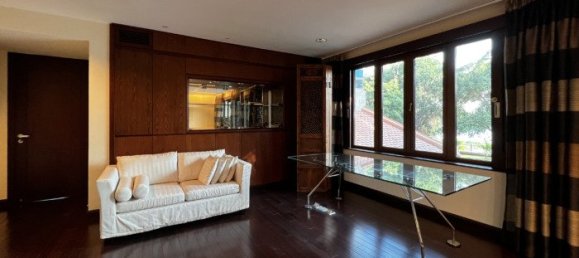 Casa de 4 dormitorios en Thu Duc, Vietnam No. 18552 17