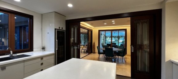 Casa de 4 dormitorios en Thu Duc, Vietnam No. 18552 30