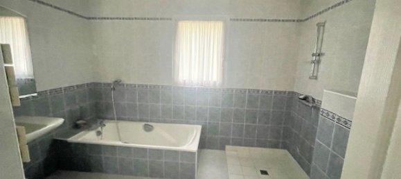 Дом с 5 спальнями в Сент-Арну-ан-Ивелин, Франция № 178529 17