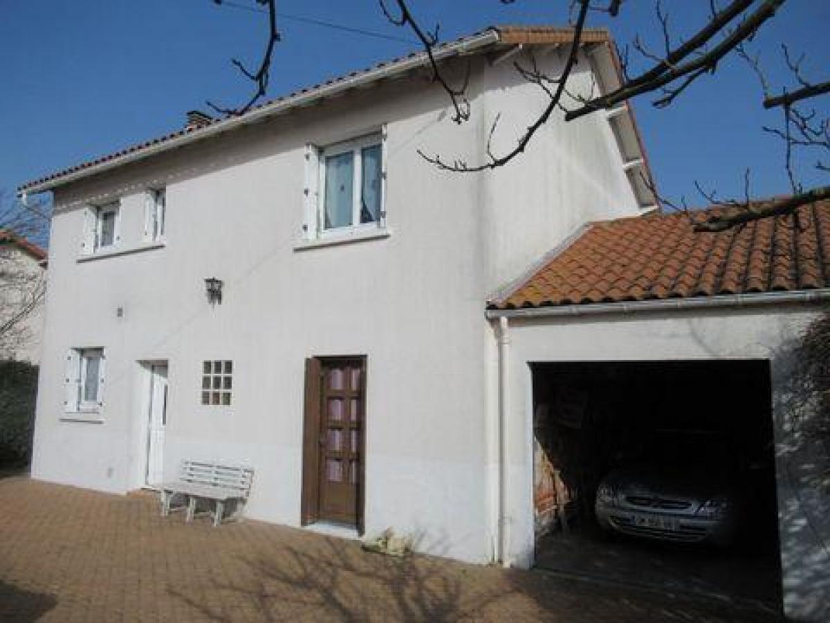 Casa T4 em Ruffec, France N.º 26340
