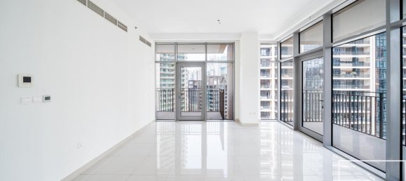 Квартира с 2 спальнями в Даунтаун Дубай (Даунтаун Бурдж Дубай), ОАЭ № 112446 3