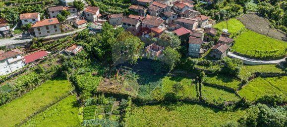 3 bedrooms House in Carvalheira, Portugal No. 31324 4
