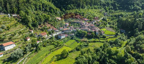 3 bedrooms House in Carvalheira, Portugal No. 31324 2