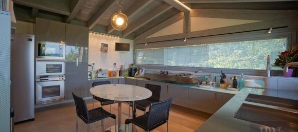 6 bedrooms House in Umbertide, Italy No. 320311 24