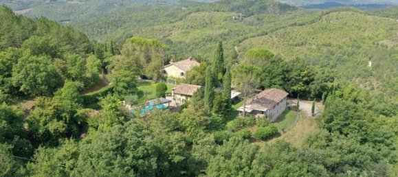 6 bedrooms House in Umbertide, Italy No. 320311 9