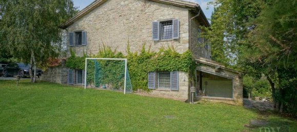 6 bedrooms House in Umbertide, Italy No. 320311 14