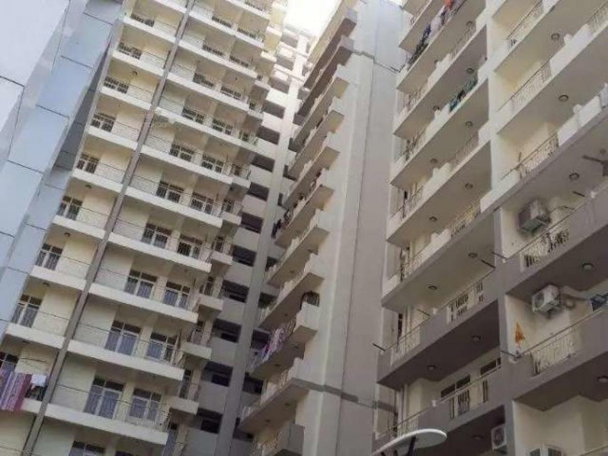 2 bedrooms House in Ghaziabad, India No. 61424