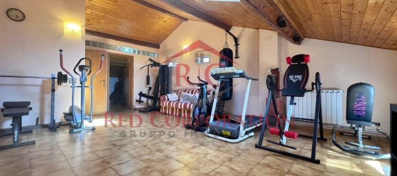 7 rooms House in Correggio, Italy No. 40848 19