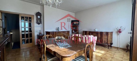 7 rooms House in Correggio, Italy No. 40848 4