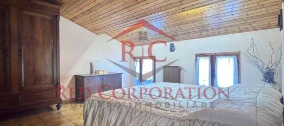 7 rooms House in Correggio, Italy No. 40848 15