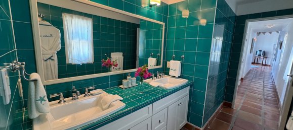 5 bedrooms Villa in Johnsons Point, Antigua and Barbuda No. 32 30