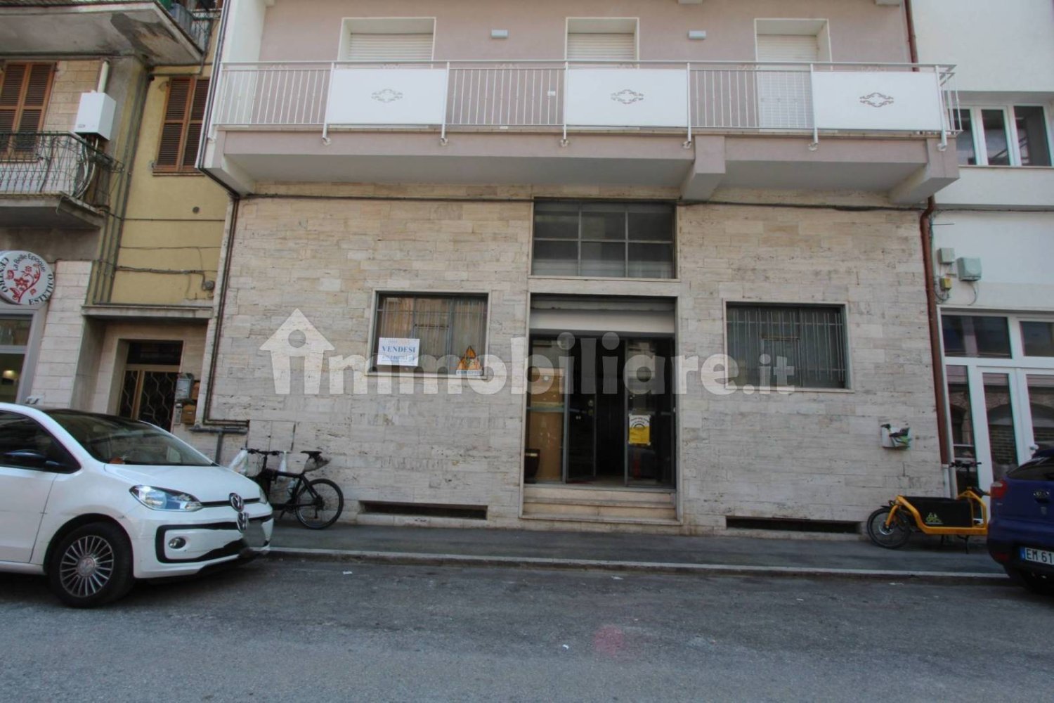 1-salle Propriété commerciale à Ascoli Piceno, Italy No. 168420