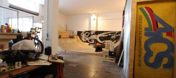 1-salle Propriété commerciale à Ascoli Piceno, Italy No. 168420 9