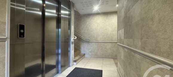 2 Schlafzimmer Wohnung in La Queue-en-Brie, France, Nr. 321764 4