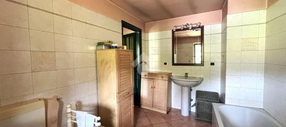 6 rooms Apartment in Forno Canavese, Italy No. 287764 18