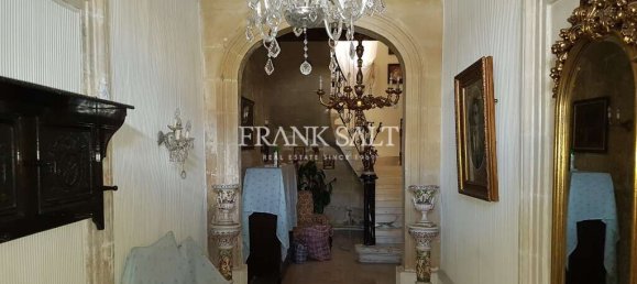 Таунхаус с 3 спальнями в Биргу, Мальта № 1725 4