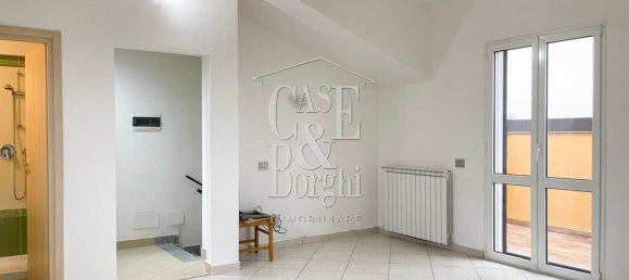 Дом с 5 комнатами в Червезина, Италия № 3586 20