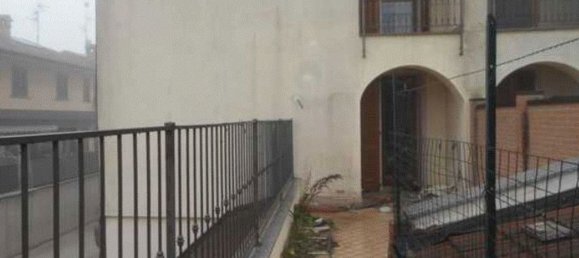 3-salle Appartement à San Zenone al Lambro, Italy No. 33906 10