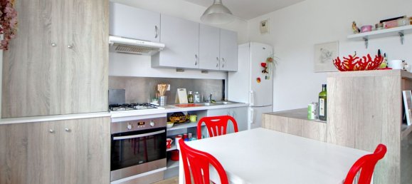 3 bedrooms Apartment in Ecquevilly, France No. 166528 3