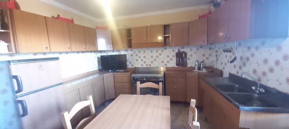 3 bedrooms House in Molazzana, Italy No. 79799 3