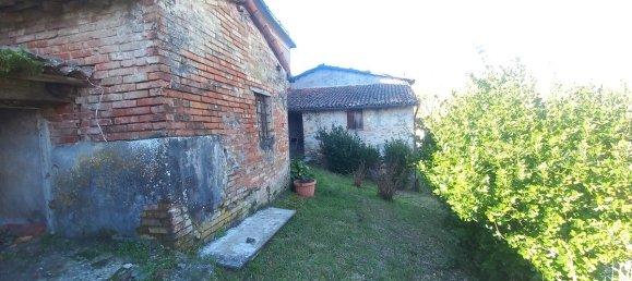 3 bedrooms House in Molazzana, Italy No. 79799 7