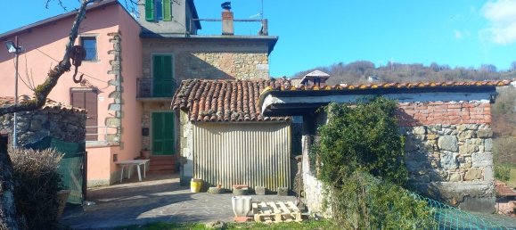 3 bedrooms House in Molazzana, Italy No. 79799 17